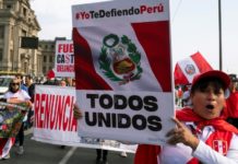 Protestan en el centro de Lima contra el presidente Pedro Castillo