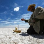 Una cultura milenaria desaparece junto con el lago Poopó en Bolivia