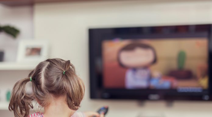 Cómo reducir el tiempo frente a la pantalla para los niños