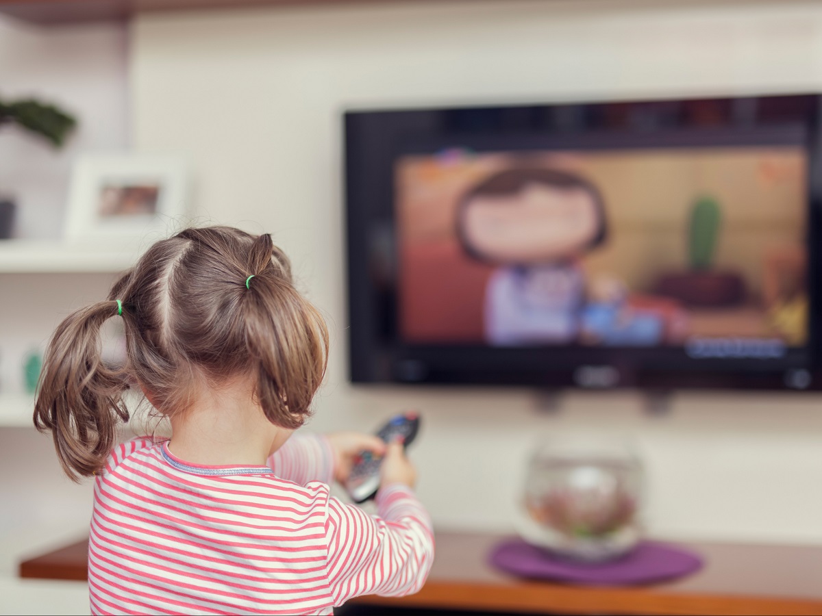 Cómo reducir el tiempo frente a la pantalla para los niños