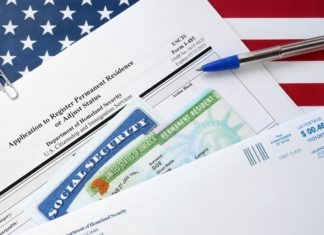 USCIS rediseña tarjetas de residencia permanente y autorización de empleo