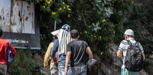 Nuevas regla podría restringir a los migrantes la petición de asilo en EEUU