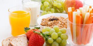 Importancia de las meriendas saludables para los niños en vacaciones