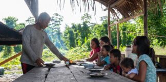 La acuicultura ayuda a la recuperación de una comunidad indígena en Perú