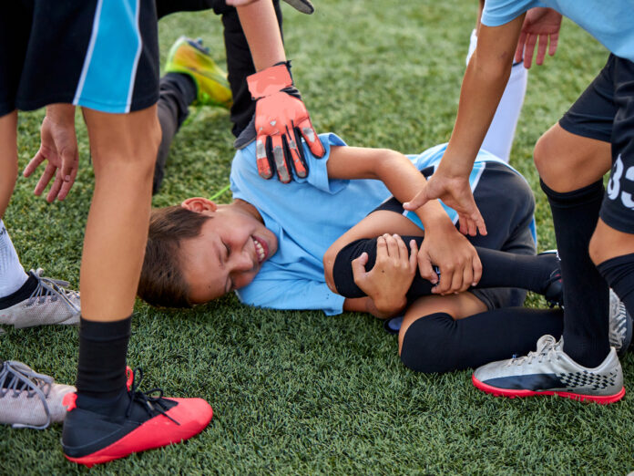Cómo saber si la lesión deportiva de un niño es grave