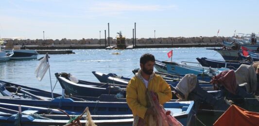 La protección social brinda estabilidad económica a estos pescadores