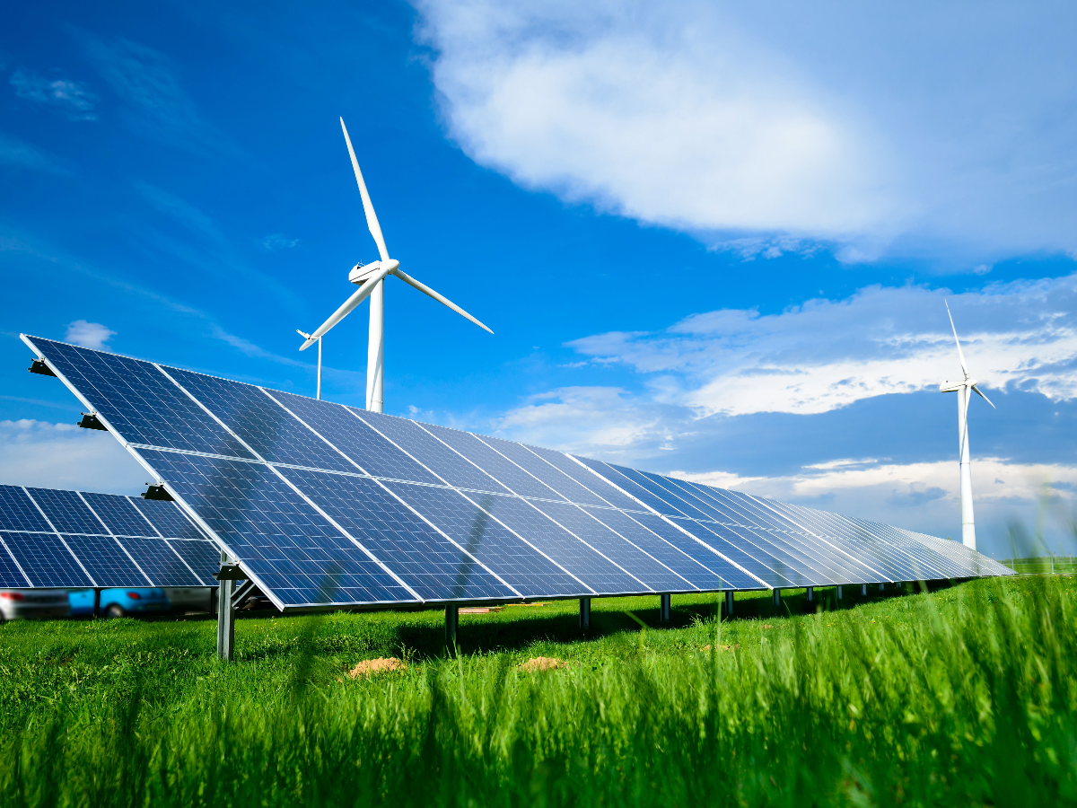 OIT empleos en el sector de la energía renovable alcanza niveles históricos en 2022