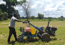 La mecanización agrícola impulsa la producción y los ingresos de estos agricultores