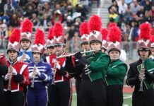 La magia del Bandfest en el Desfile de las Rosas una celebración de música y color