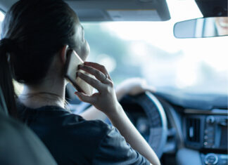 Prevención al volante: NHTSA y su estrategia contra la conducción distraída