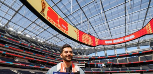 El póster oficial de la Copa Mundial FIFA 2026 en Los Ángeles celebra el arte local y la pasión por el fútbol