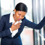 ¿Por qué las mujeres tardan más en reconocer un infarto