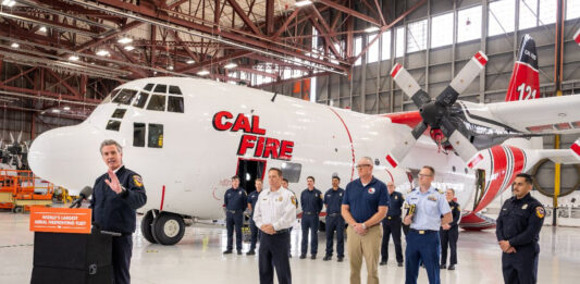 California refuerza su flota aérea contra incendios forestales con un segundo C-130 Hércules