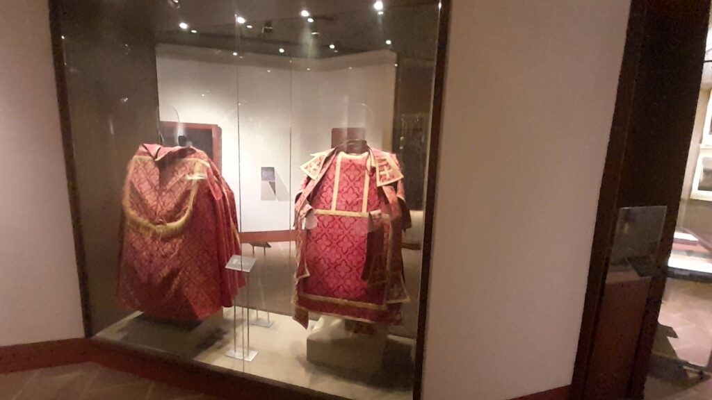 La cruz y la piedra -  nueva exposición en Acolman revela el complejo legado de los agustinos 