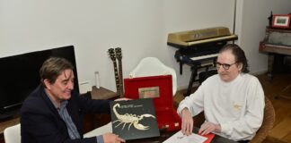Charly García entrega su legado al Instituto Cervantes con una ofrenda cargada de historia y música