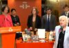Isabel Allende deja su legado en la Caja de las Letras del Cervantes con manuscritos y recuerdos íntimos