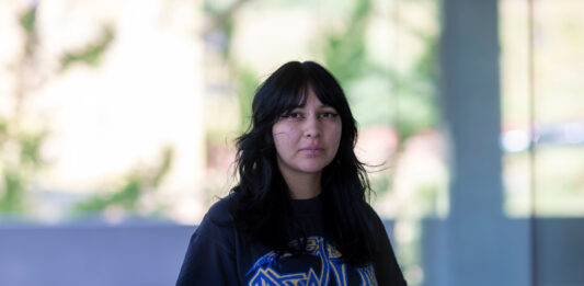 Jarenni Ambriz de Cal State LA a Columbia con una beca para estudiar heavy metal