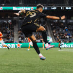 LAFC vence 2-0 a Houston Dynamo y amplía su racha invicta en la MLS