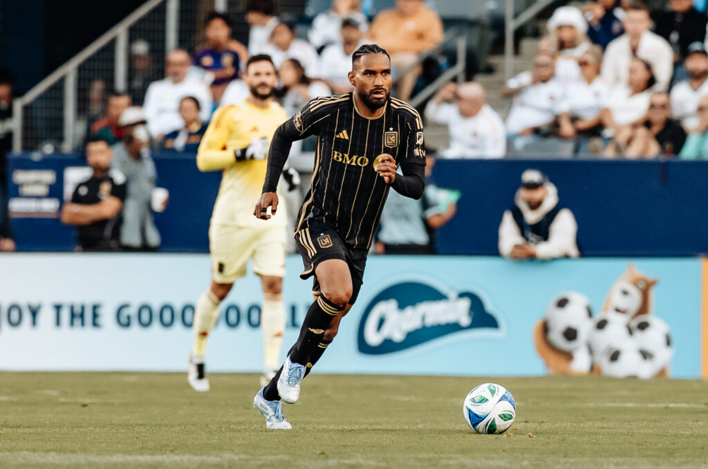 LAFC y LA Galaxy empatan 2-2 en un vibrante clásico de El Tráfico