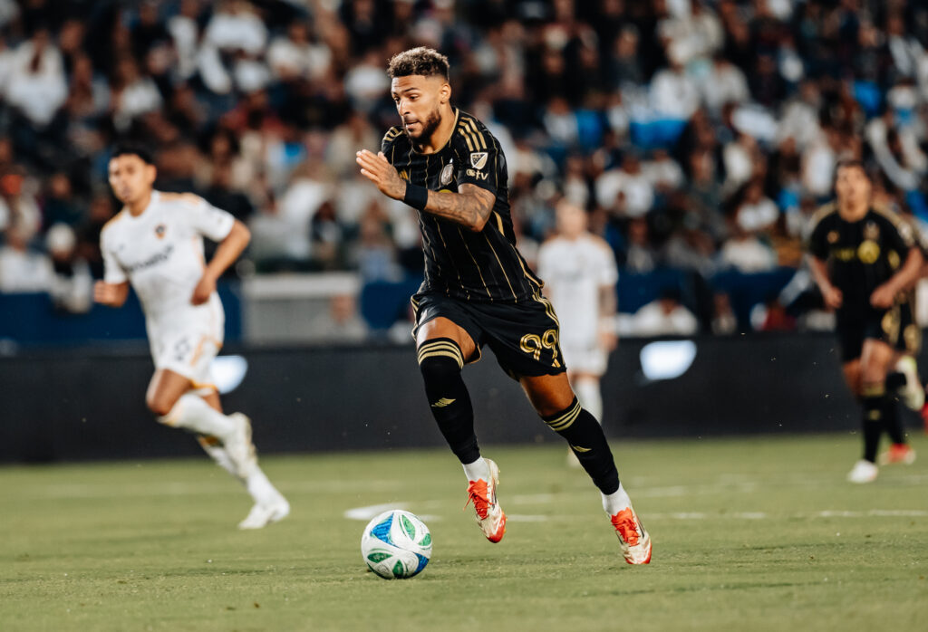 LAFC y LA Galaxy empatan 2-2 en un vibrante clásico de El Tráfico