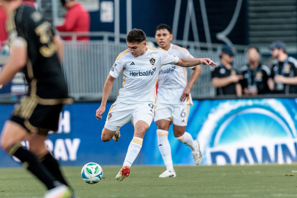 LAFC y LA Galaxy empatan 2-2 en un vibrante clásico de El Tráfico