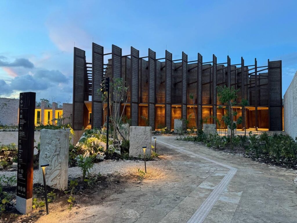 Nuevo arenero arqueológico en Tulum juego y aprendizaje en el Mureco 