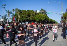 Santa Ana revive los años 70 con su carrera divertida diversión, salud y espíritu comunitario