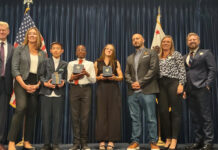 óvenes líderes destacan en la final estatal de California del National Civics Bee
