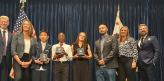 óvenes líderes destacan en la final estatal de California del National Civics Bee
