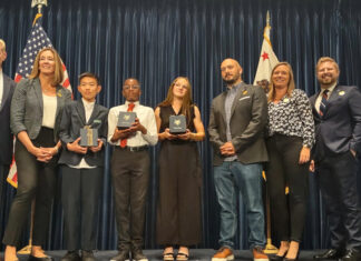 óvenes líderes destacan en la final estatal de California del National Civics Bee
