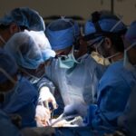 UCLA realiza con éxito el primer trasplante de vejiga en humanos en el mundo