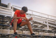 Cómo evitar la deshidratación en atletas jóvenes durante el calor del verano