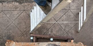 Descubren dos cañones del siglo XVIII bajo las calles de Veracruz