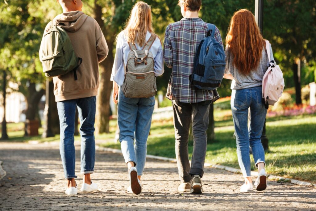 Estudiantes extranjeros podrían enfrentar nuevos límites de permanencia en Estados Unidos