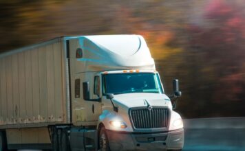 ¿Qué provocó la suspensión de visas para camioneros extranjeros en Estados Unidos