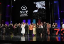 Alauda Ruiz de Azúa triunfa en San Sebastián con «Los domingos»