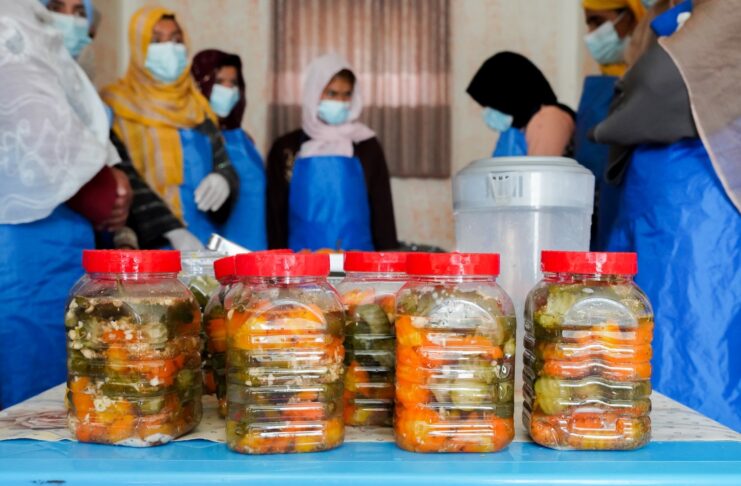 Conservas con propósito- mujeres rurales cambian su destino desde la cocina