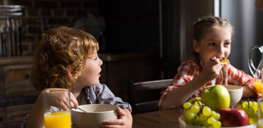 El impacto del desayuno en el rendimiento escolar infantil, según expertos