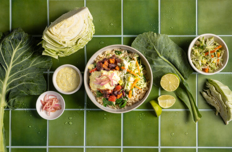 Platillos multiculturales llegan a las cafeterías escolares de California