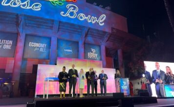 Cal State recibe galardon por su liderazgo en el desarrollo de la fuerza laboral regional