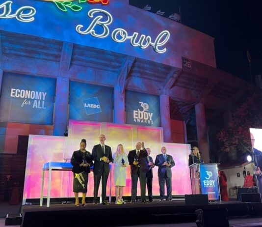 Cal State recibe galardón por su liderazgo en el desarrollo de la fuerza laboral regional Cal State recibe galardon por su liderazgo en el desarrollo de la fuerza laboral regional