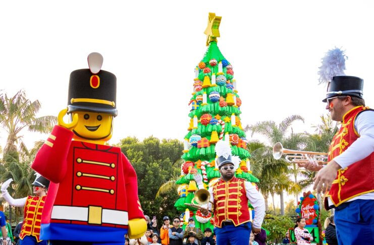 Descubre la Navidad LEGO en LEGOLAND California diversión festiva para toda la familia