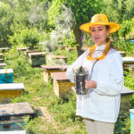 Empoderamiento rural mujeres que desafían tradiciones con colmenas