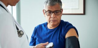 a amenaza silenciosa Fluctuaciones súbitas de presión arterial dañan el cerebro, según estudio de USC.