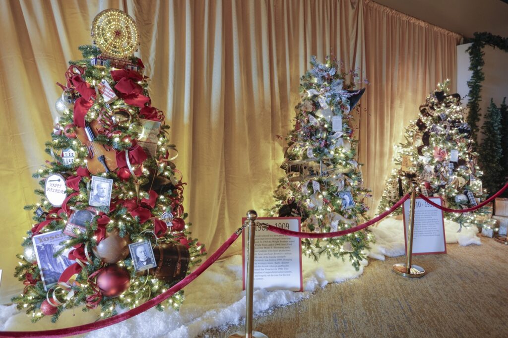 Un paseo navideño por 250 años de historia estadounidense en la Biblioteca Presidencial Ronald Reagan