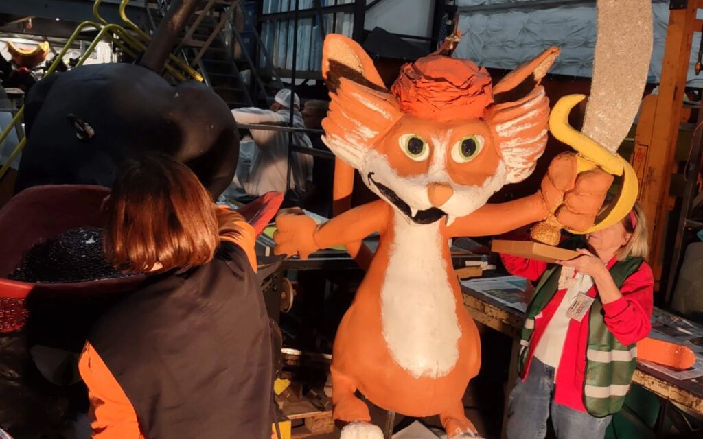 «All Paws on Deck» Burbank honra a los animales y a un héroe canino en el Desfile de las Rosas 2026