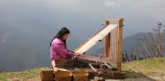 El arte textil de Bhután conquista la moda internacional desde las alturas del Himalaya