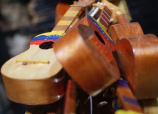 El joropo venezolano entra en la Lista del Patrimonio Cultural Inmaterial de la Humanidad de la UNESCO El joropo venezolano entra en la Lista del Patrimonio Cultural Inmaterial de la Humanidad de la UNESCO