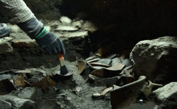 Hallazgo arqueológico en la CDMX revela entierros mexicas y vestigios de una vivienda prehispánica Hallazgo arqueológico en la CDMX revela entierros mexicas y vestigios de una vivienda prehispánica 2