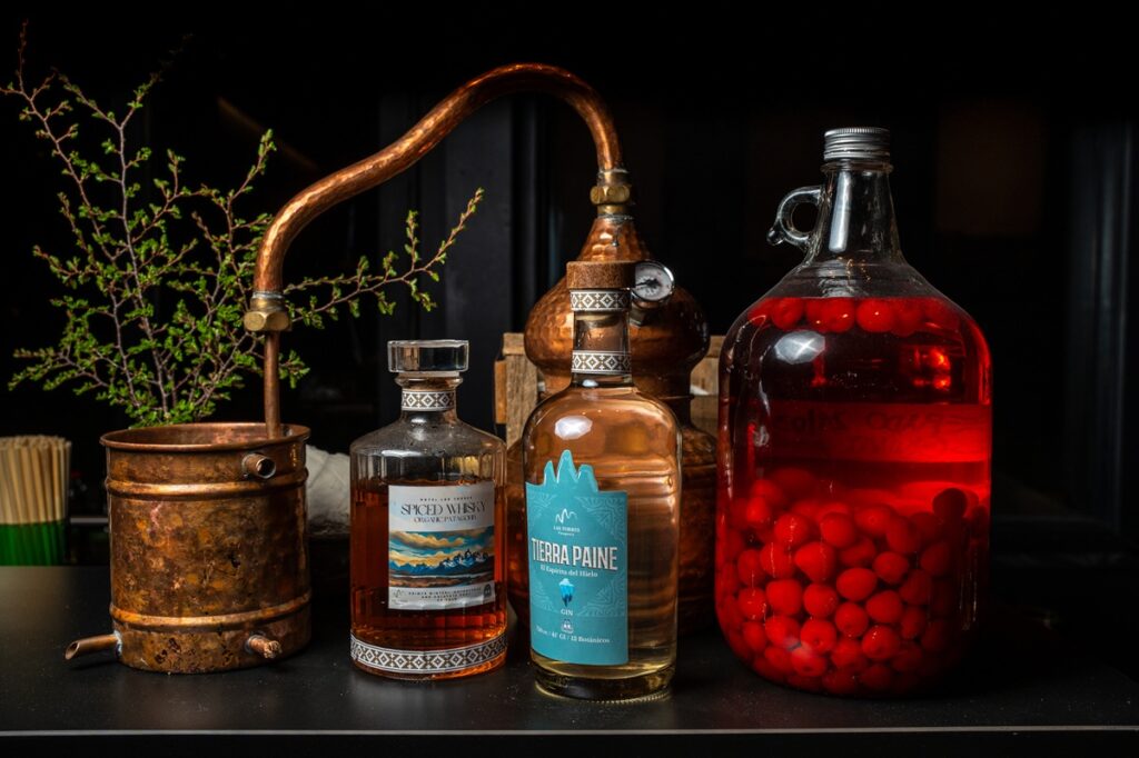 Hotel Las Torres renueva Bar Pionero con experiencia única de coctelería sustentable en Torres del Paine